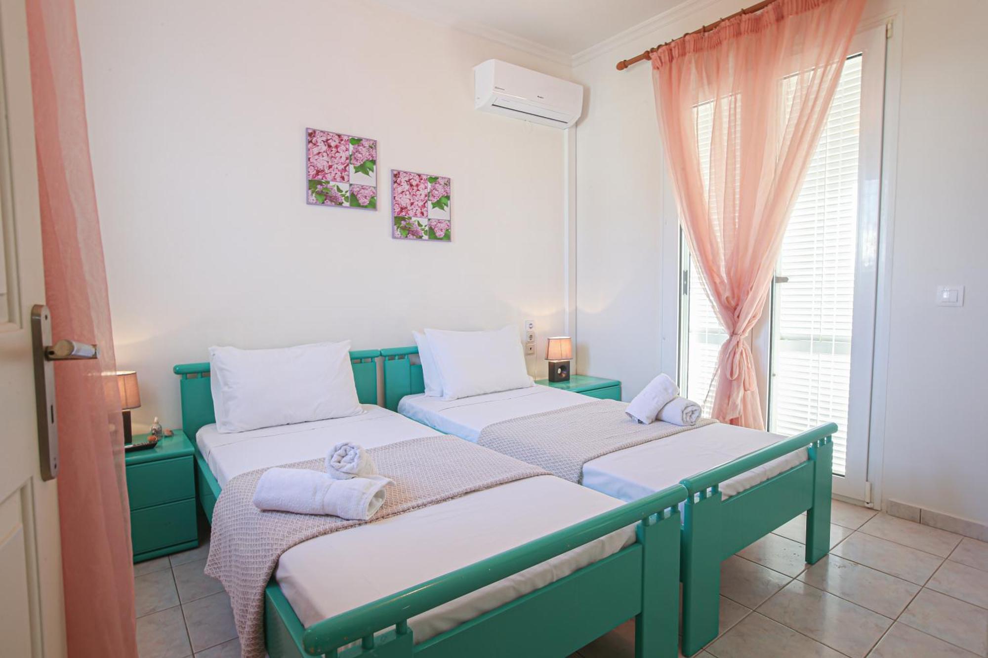 S&C Kosmos Beach Resort Рода Экстерьер фото