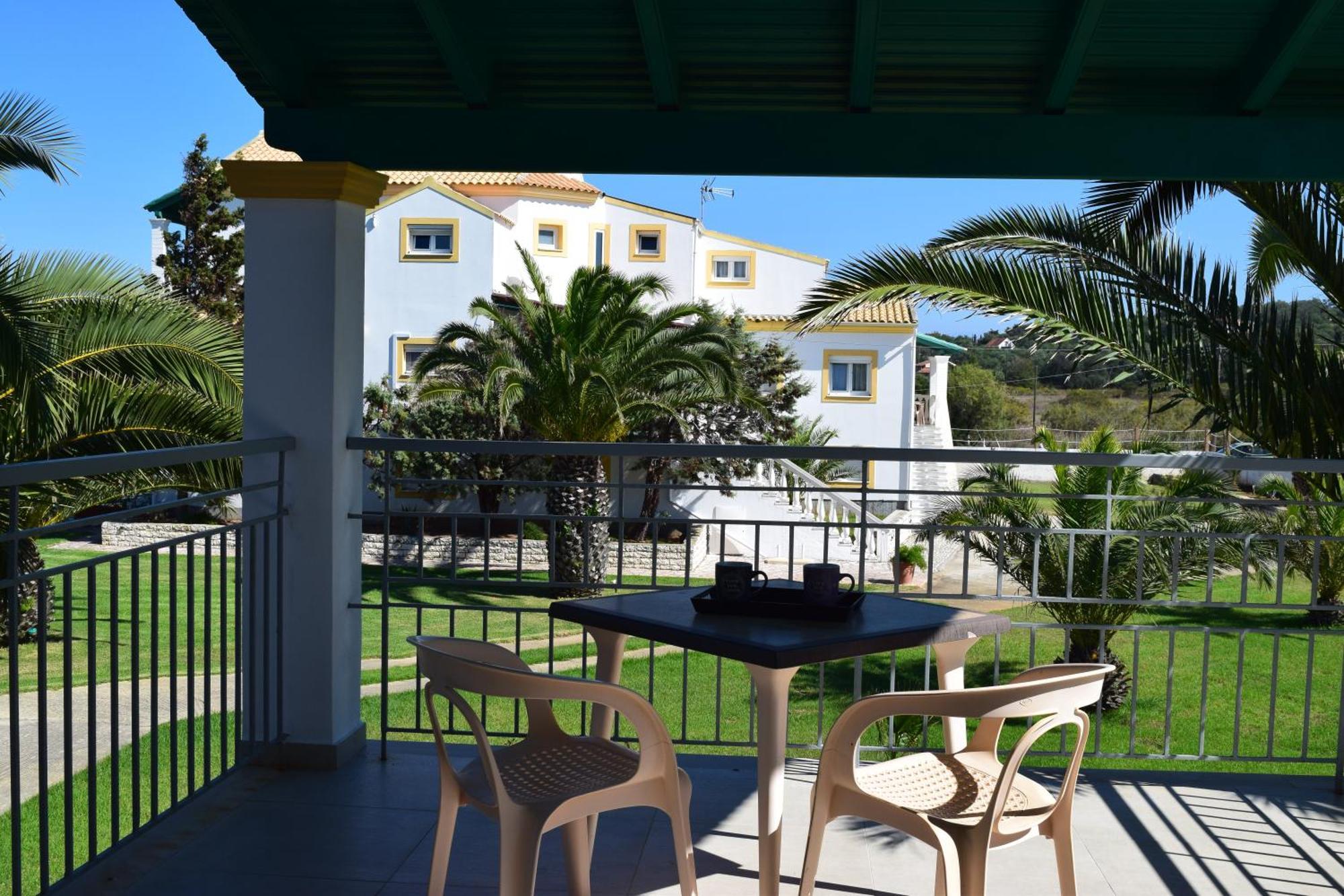 S&C Kosmos Beach Resort Рода Экстерьер фото