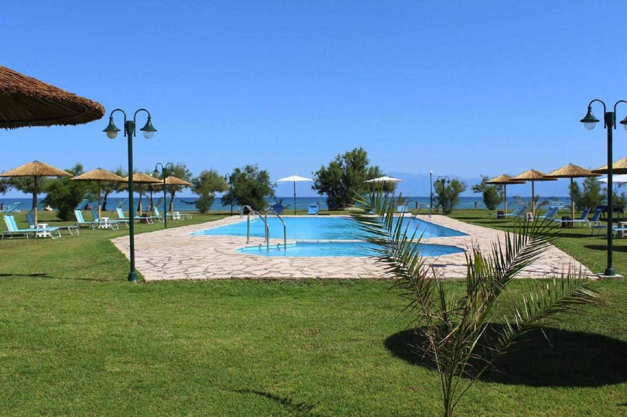 S&C Kosmos Beach Resort Рода Экстерьер фото